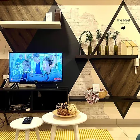 Cozy Hyve Soho Suites Cyberjaya Exterior photo