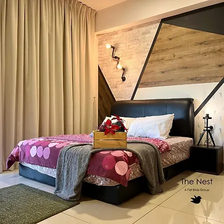 Cozy Hyve Soho Suites Cyberjaya Exterior photo