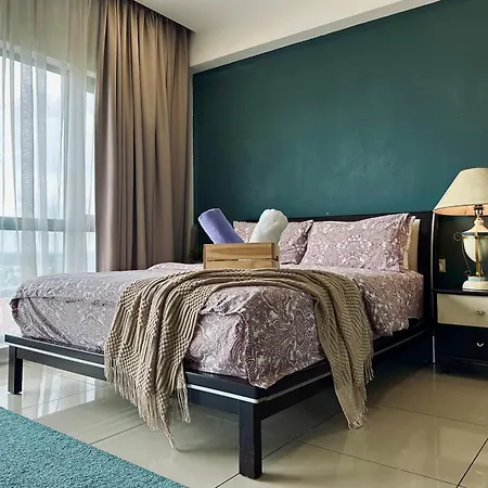 Cozy Hyve Soho Suites Cyberjaya Exterior photo