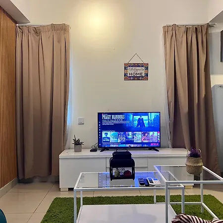 Cozy Hyve Soho Suites Cyberjaya Room photo