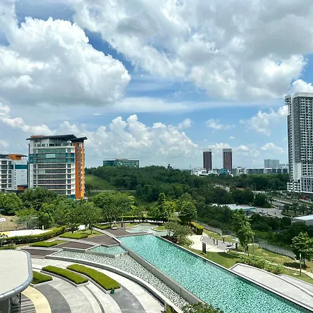 Cozy Hyve Soho Suites Cyberjaya Room photo